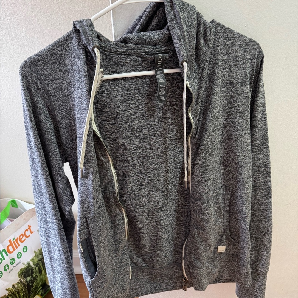 Vuori Halo Performance Hoodie